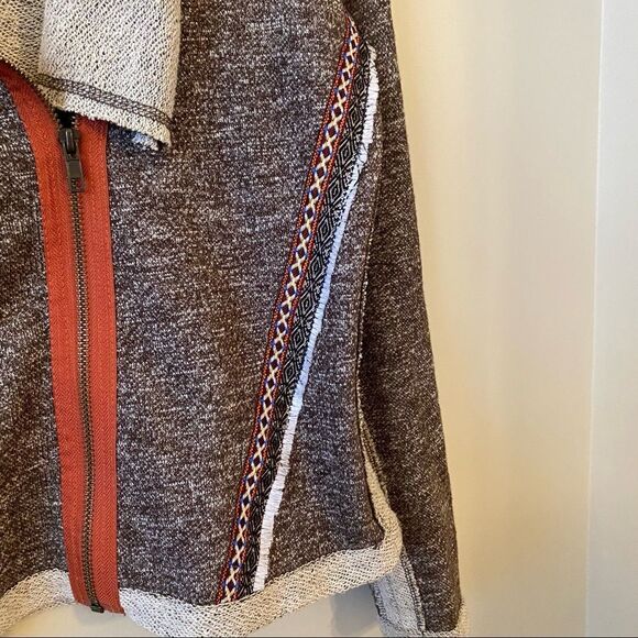 CALIFORNIA Moonrise-Boho Embroidered Detail Sweater (Size:Medium) - Picture 7 of 11